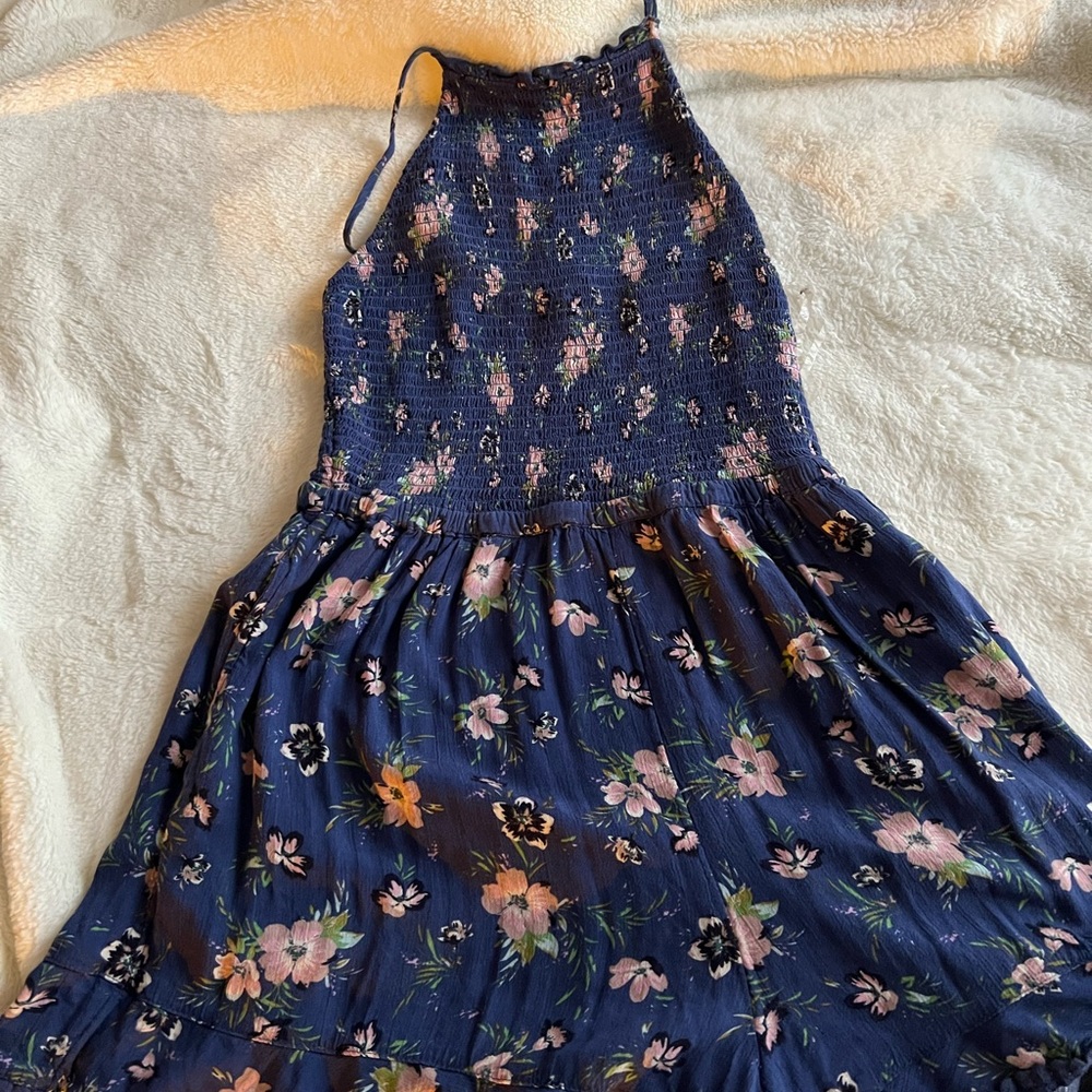 Not my style anymore definitely cute and needs a new home!